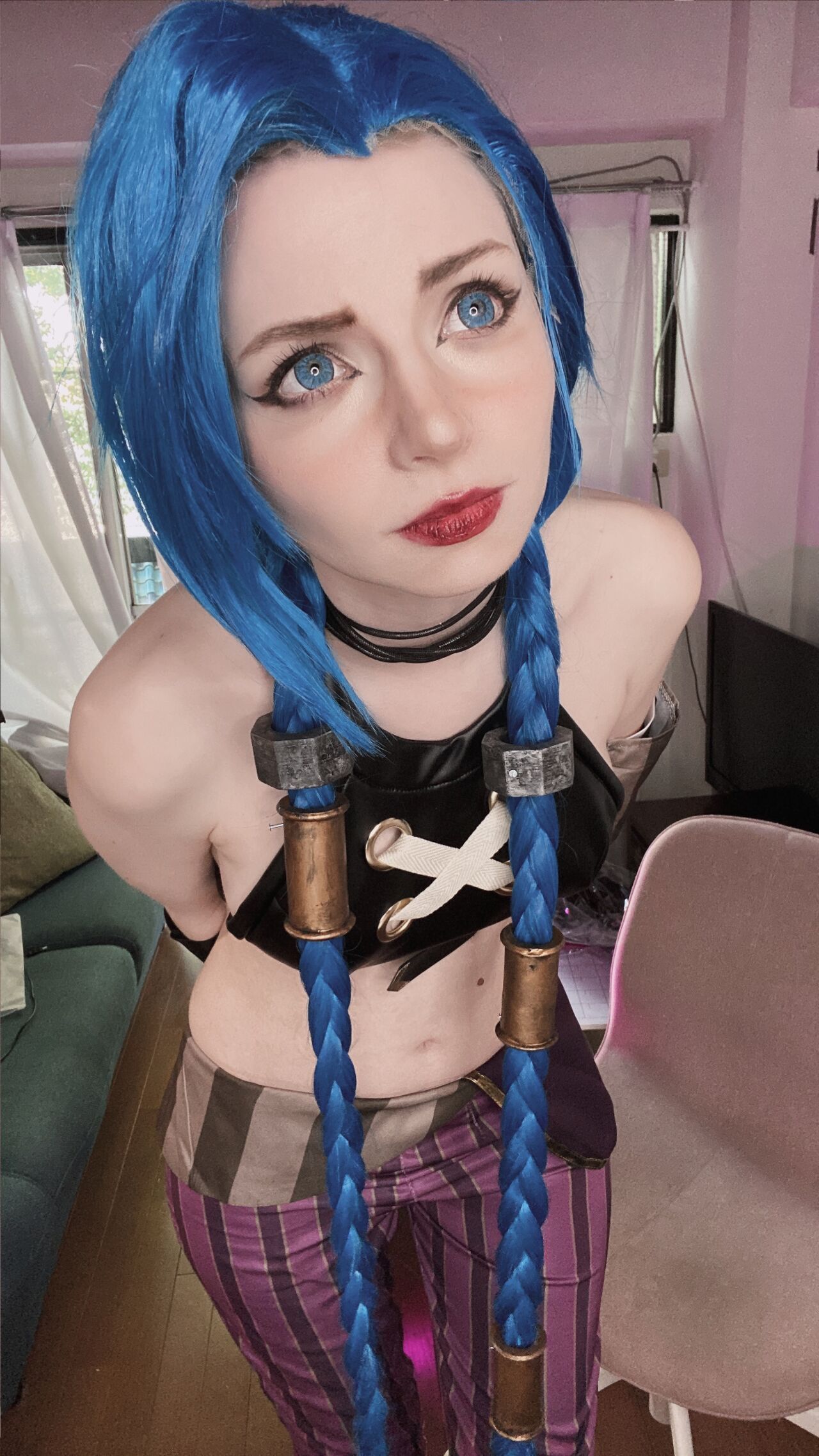 Секси косплей Jinx (League of Legends ) by Peachymilky соблазнительные ножки