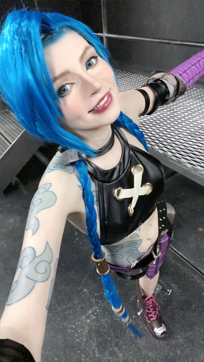 Красивый косплей Jinx (League of Legends ) by Peachymilky sex