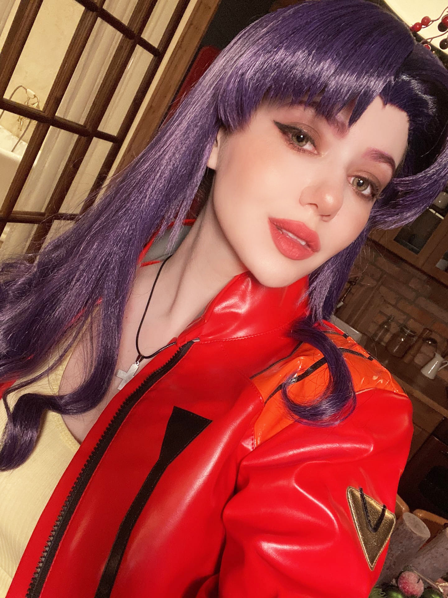 Горячий Cosplay Misato Katsuragi (Evangelion) by Alina Becker грудь