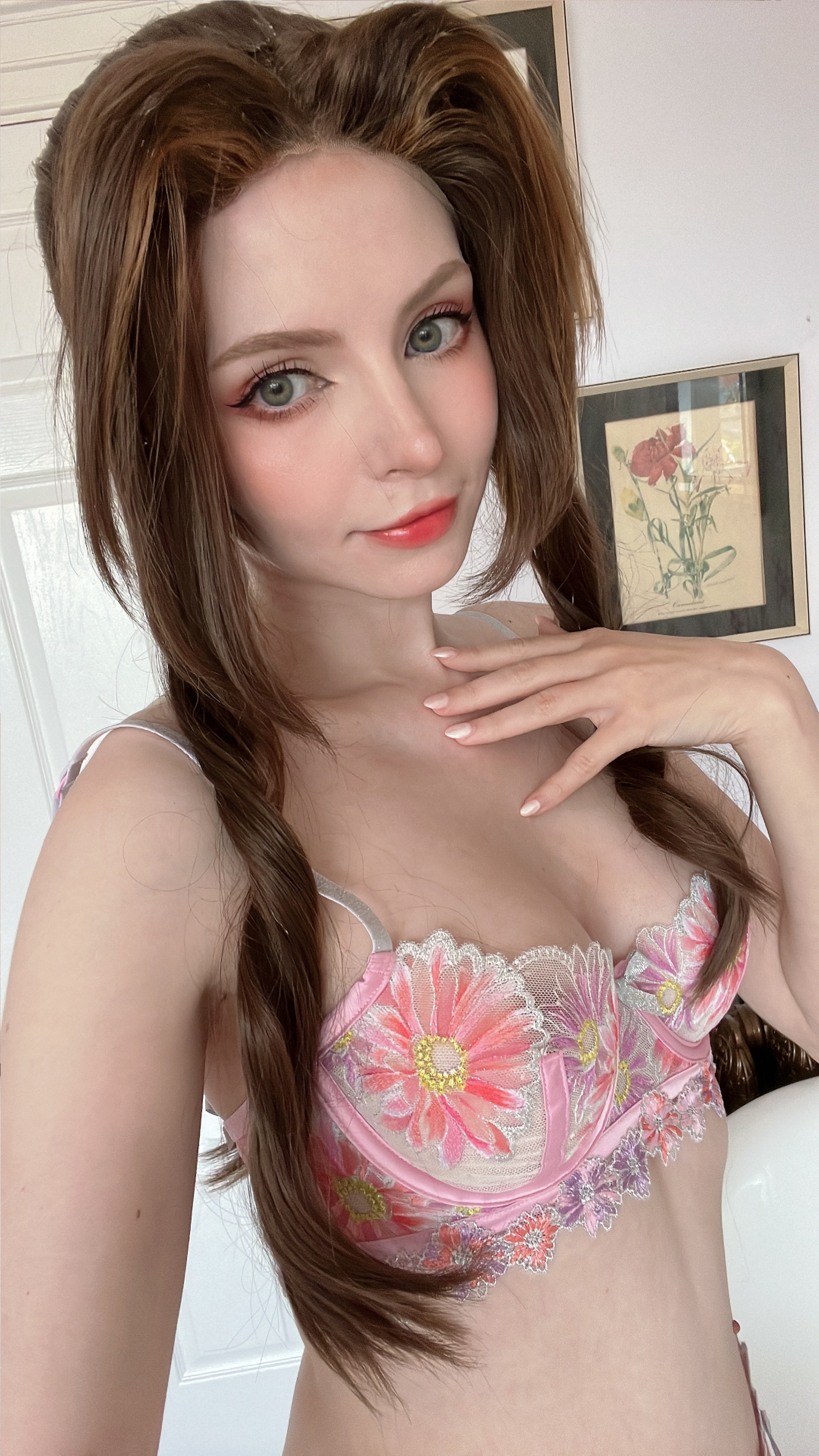 Очаровательный cosplay Aerith Lingerie by Peachymilky leak fansly