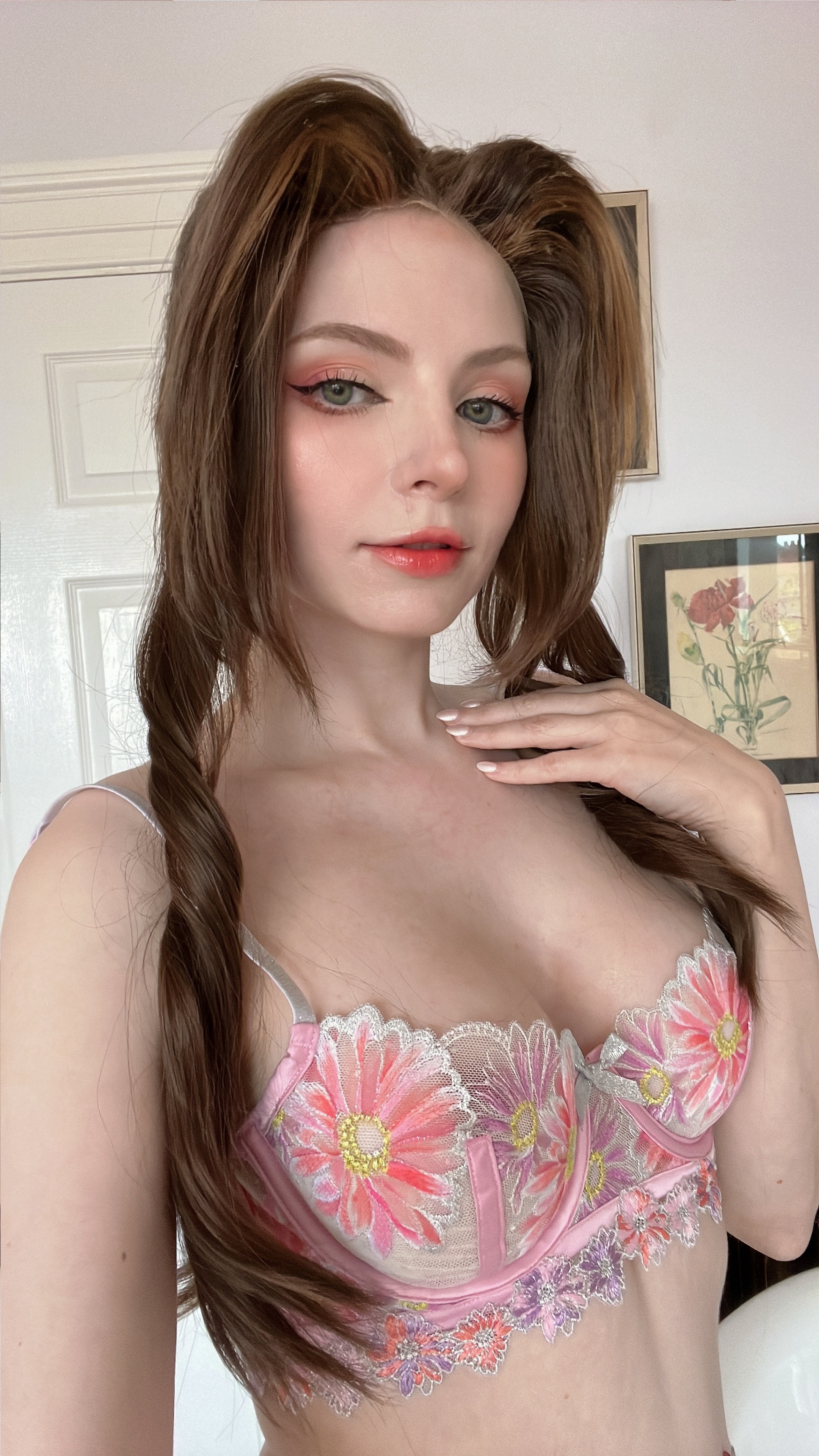 Соблазнительный cosplay Aerith Lingerie by Peachymilky 18+